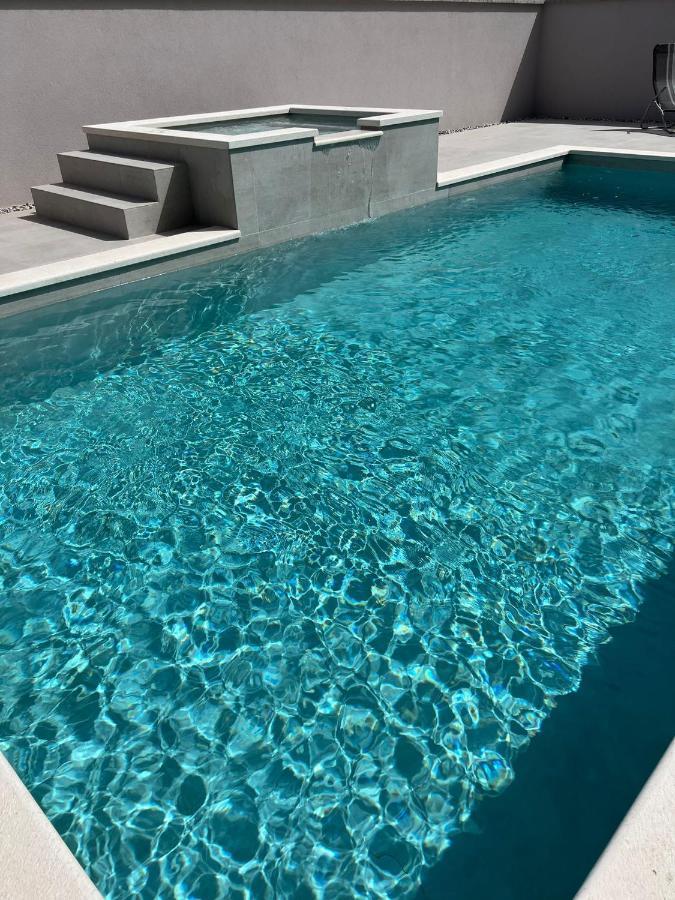 Villa Vida, Medulin - Bazen I Jacuzzi Extérieur photo
